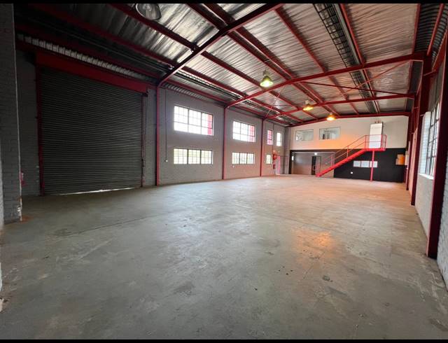 282M² WAREHOUSE TO LET IN STRIJDOMPARK